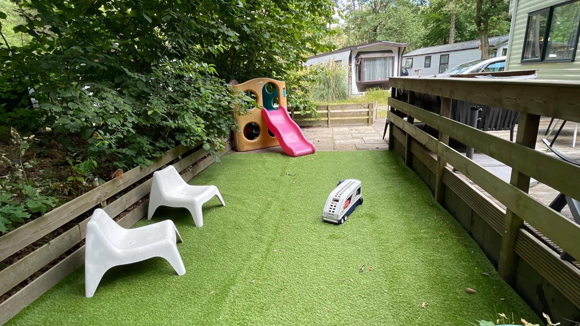 Sayang26 Gezellige Gezinsvriendelijke Stacaravan Op Familiecamping De Vossenburcht In Natuurgebied Reestdal - No Workers Allowed Villa IJhorst Exterior photo